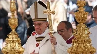 „Tu es Petrus"  - Papst Franziskus ins Amt eingeführt
