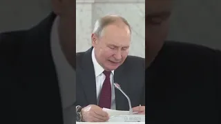 Путин: Россия выступает за использование юаней в расчётах со странами Азии, Африки и Латинской Амер.