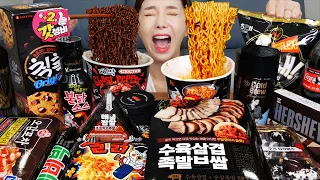 [Mukbang ASMR] Black 🖤 Korea Convenience Store Food Ramyun BTS Coffee Dessert Eatingshow Ssoyoung