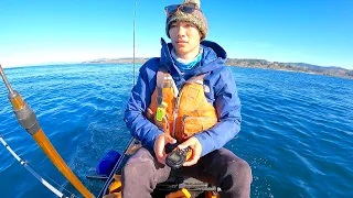 GREAT WHITE SHARK Encounter, Fishing on my Kayak