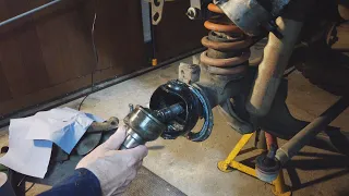 Replacing the CV joint on a Suzuki Jimny
