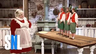 Mrs. Claus & The Elves - SNL