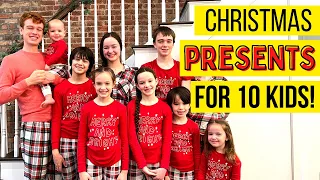CHRISTMAS PRESENTS FOR 10 KIDS! 🙌🏼🎄 How do we afford it? + unboxing Boden and Maileg