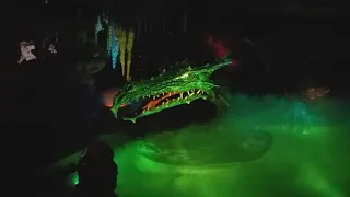 LA TANIÉRE DU DRAGON The Dragon's Lair at the Disneyland Park Paris