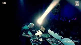 MR Gasmask @ DO IT ACID