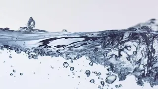 Acqua e salute. Quando bere e come scegliere: cinque miti da sfatare