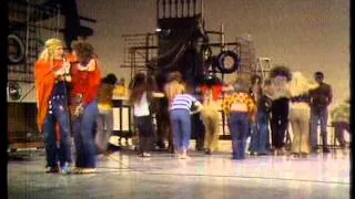 West Coast cast of HAIR - "Smothers Brothers" show, 1968, high quality version