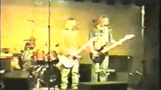 Muse playing Live in 1994 part 1.mp4