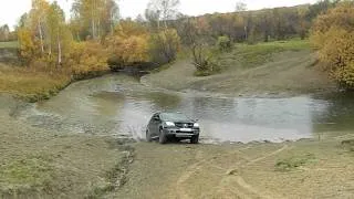 Mitsubishi Airtrek Sport Gear 2.4 off road. Преодоление брода через реку Коён. Новосибирская область