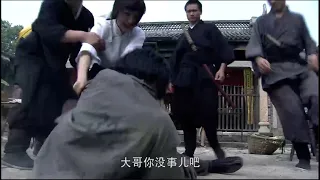 日本人當街欺負中國人，小夥一出手直接把他們嚇懵   |   楊洋  ⚔️  抗日