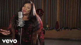 Tasha Cobbs - O Come All Ye Faithful (1 Mic 1 Take)