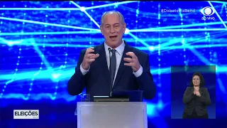 Ciro Gomes dá suas considerações finais após debate  28/08/2022 23:57:40