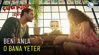 Ayşen, Çiçeği Ateş'in Kafasına Attı! - Çatı Katı Aşk 2.Bölüm