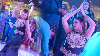 Paas Woh Aane Lage | Urwa Khan | Birthday Party Dance Performance 2024