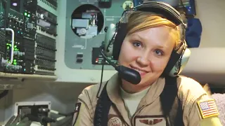 Interview with a Female Loadmaster – USAF C-17 Globemaster III