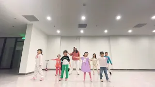 Flower-Jisoo Dance Kid