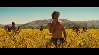 Chris Hemsworth hippie scene from Bad Times At The El Royale