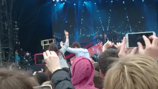 One Direction - Little Things - Live at Big Weekend Glasgow, 2014