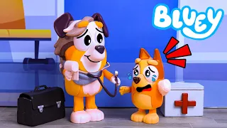 Bluey And Bingo - Bingo Goes To  Hospital 🚨 Pretend Play With Bluey Toys | Learning Videos For Kids!