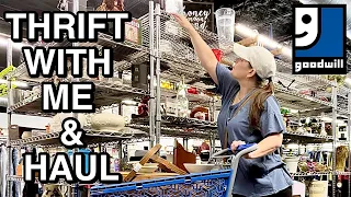 WHAT!? Yes please!! GOODWILL THRIFTING/THRIFT WITH ME FOR HOME DECOR AND THRIFT HAUL