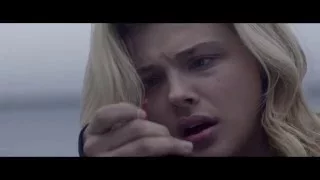 The 5th Wave Deleted Scene "Tracker Explodes"