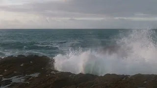 Big Ocean Waves Crashing on the Rocks - Ocean Sounds - 4K UHD 2160p