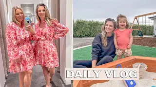 Rachel visits & we go shopping! Daily Vlog December 14th 2022