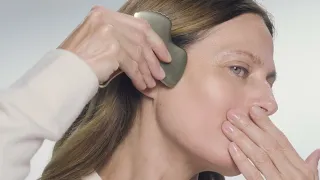 Sisley Paris // Le Gua Sha Anti-Aging Massage Ritual Morning - Natasha