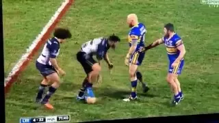 Mitch Garbutt punch on James Tamou, world club challenge 2016.