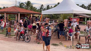 Forrozinho puxado no interior gildenes Araújo ao vivo tocando forró e desmantelo