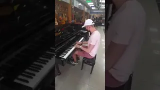 Roxette - Listen to you heart piano cover live in Roland store Dubai