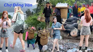 Chợ Đồng Văn-Phiên chợ nhộn nhịp bậc nhất Hà Giang-chen chúc với các cô gái đẹp để mua hàng