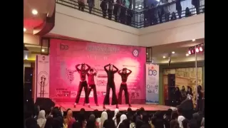 F(AG) All of Girls Unit - 4walls cover dance f(x) Bandung @bragacitywalk 14022016