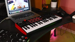 Using the Akai Mini Plus to cook up beats from scratch