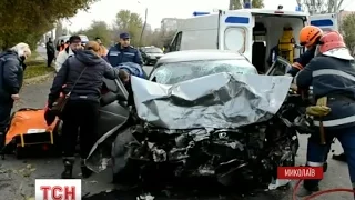 В центрі Миколаєва сталася лобова аварія, є постраждалі