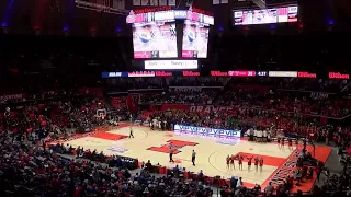 Hundreds of Metamora Redbird fans showing up to support their team