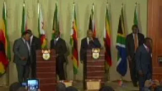 Mugabe and Zuma give news conference