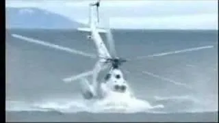 Helicopter crashes in water