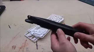 Unboxing Revell 1/1200 R M S Titanic Kit