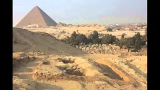 Top 10 Myths: The Pyramids Were Built By Slaves (Ancient Art Podcast 37)