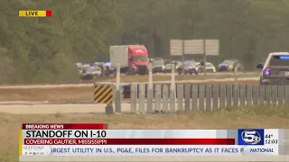 Standoff with truck driver with machete on I-10