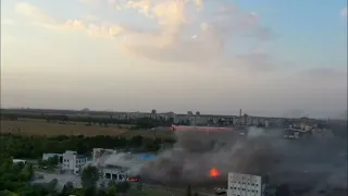🔴На окраине Донецка горит база батальона сепаратистов "Пятнашка".