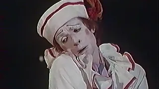 PETROUCHKA - Igor Stravinsky - Ballets russes - Opéra de Paris 1976 [v2]