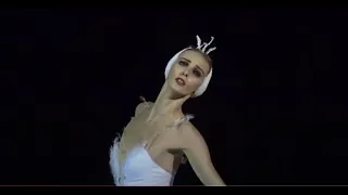 アンナ・ブルロワ「瀕死の白鳥」（カザフスタン）