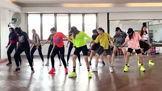 who i am //zumba//zumbafitnes//zumbapekalaongan//ssgrandkeisha