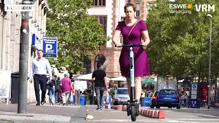 So funktioniert das E-Scooter-Ausleihen in Wiesbaden