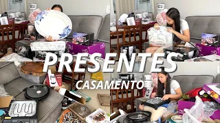 ABRINDO NOSSOS PRESENTES DE CASAMENTO