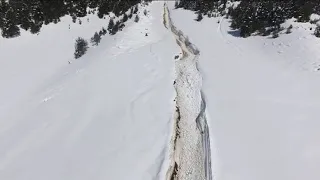 Zojila Pass Hit By Snow Avalanche