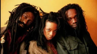 REGGAE DAS ANTIGAS (Black Uhuru - System)