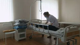 Укладывание пациента в положении Симса